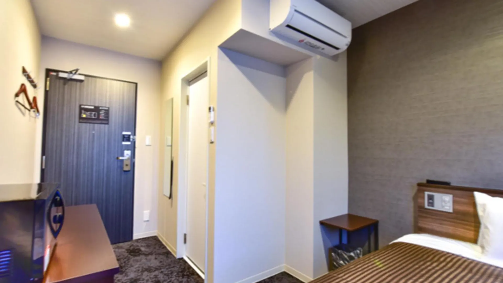 Hotel Livemax Fukuoka Tenjin West  Fukuoka (Fukuoka)